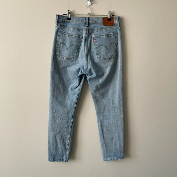 Levi's Wedgie Icon Fit Frayed Hem Button-Fly High Rise Cropped Jeans Blue 28 - Picture 3 of 11